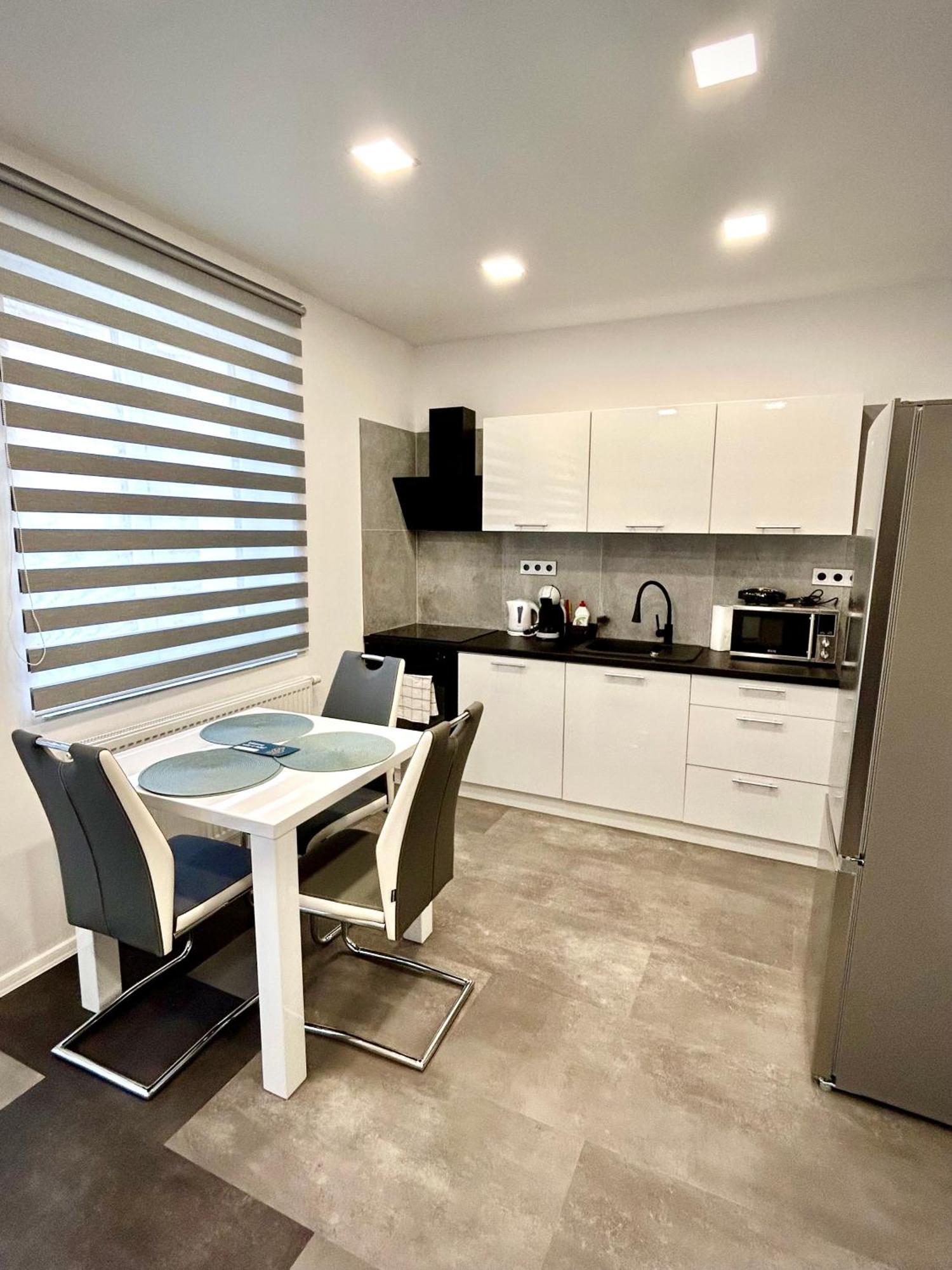 Apartmany Premium Se Soukromym Parkovanim Ческа-Липа Экстерьер фото