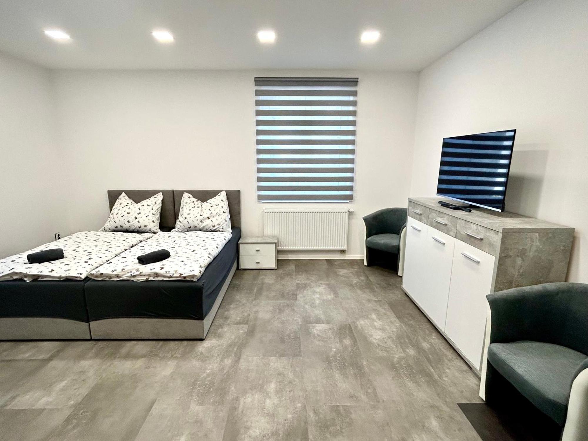 Apartmany Premium Se Soukromym Parkovanim Ческа-Липа Экстерьер фото
