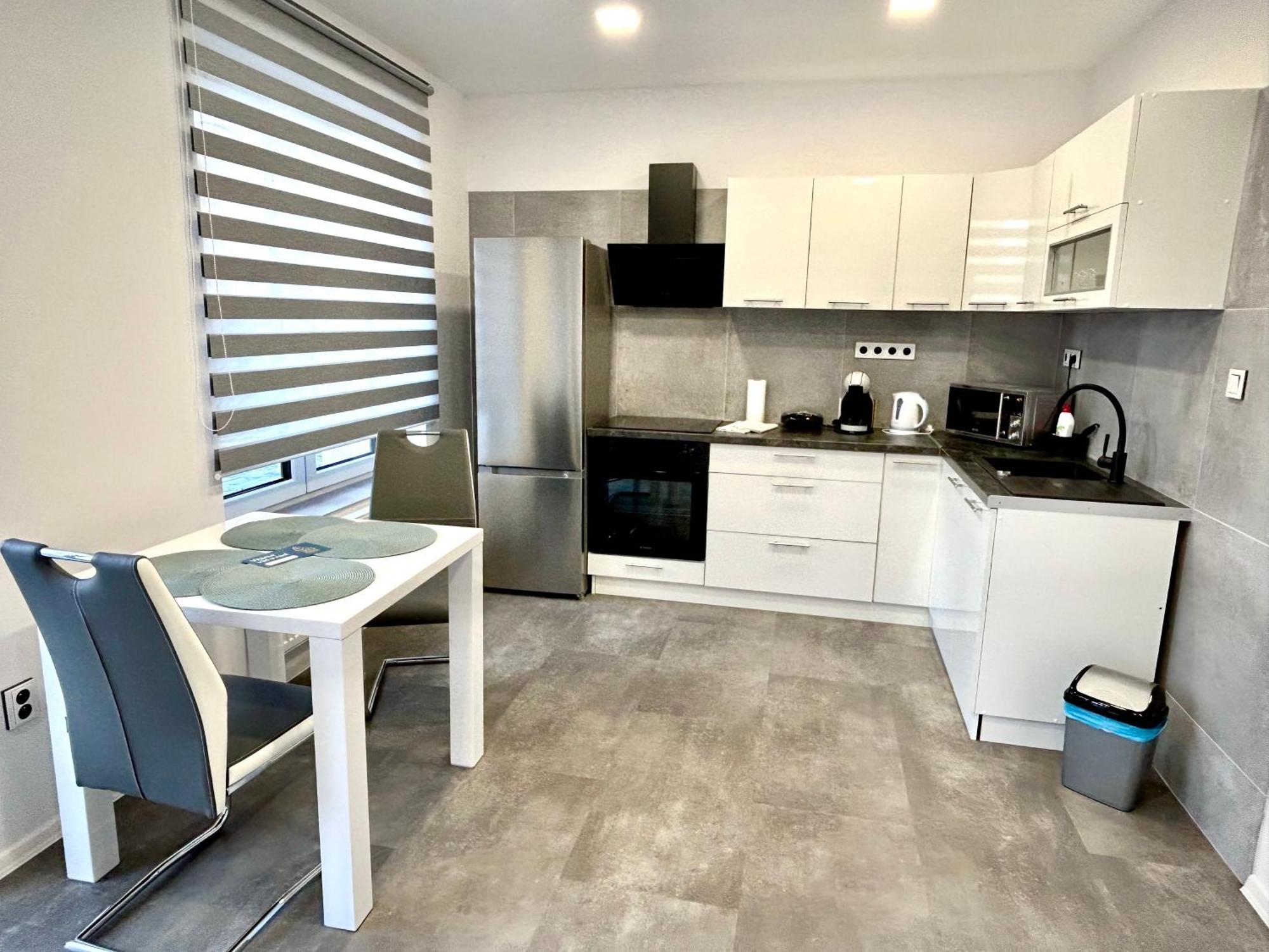 Apartmany Premium Se Soukromym Parkovanim Ческа-Липа Экстерьер фото
